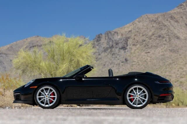 2020 Porsche 992 Carrera 4S - Image 17 of 31
