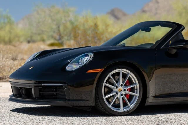 2020 Porsche 992 Carrera 4S - Image 30 of 31