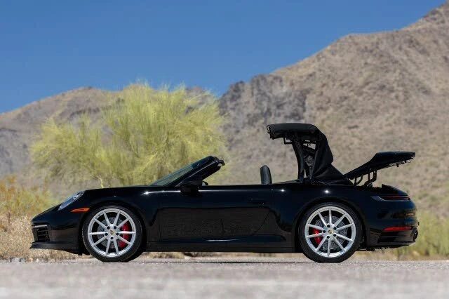 2020 Porsche 992 Carrera 4S - Image 18 of 31