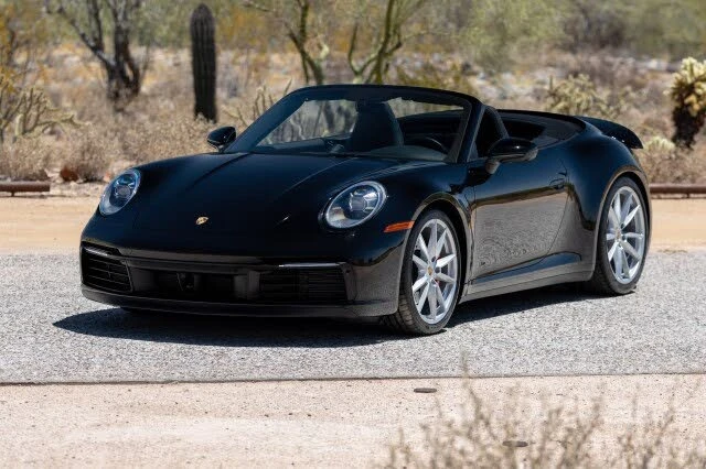 2020 Porsche 992 Carrera 4S - Image 16 of 31