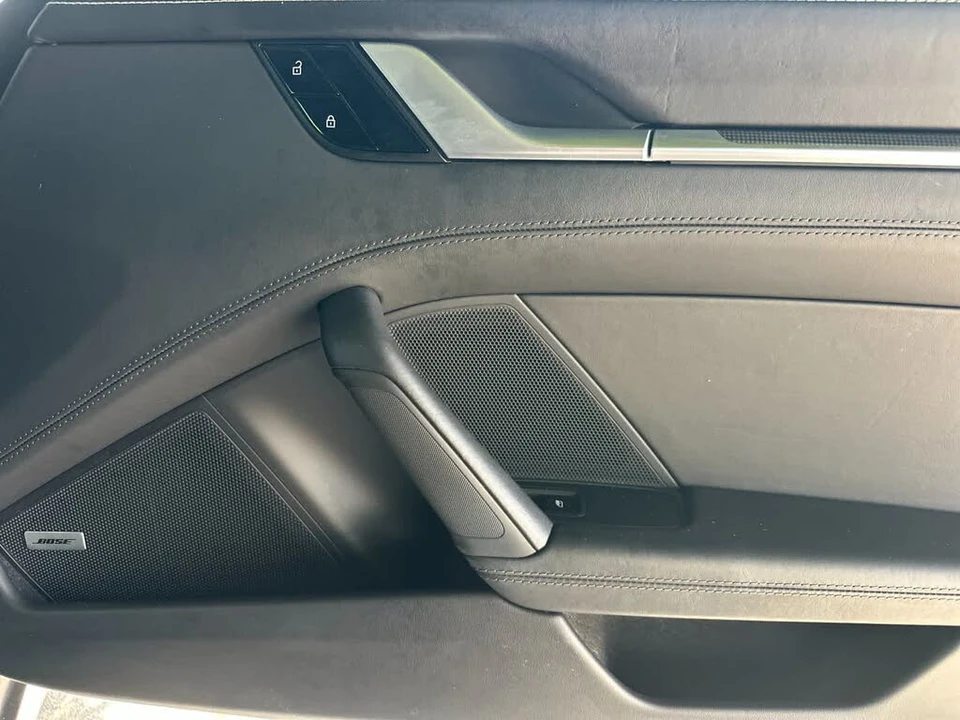 2020 Porsche 992 Carrera 4S - Image 17 of 31