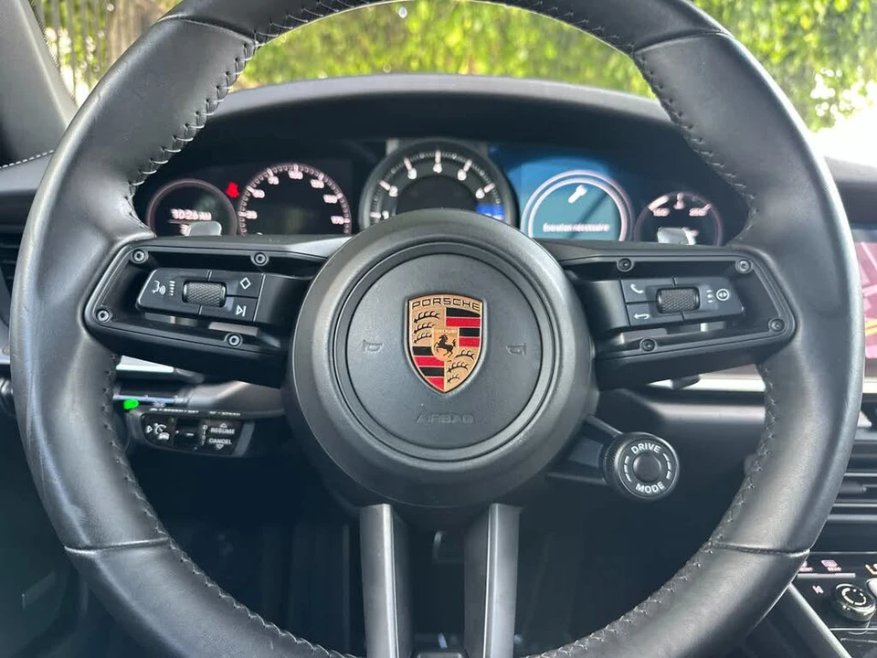 2020 Porsche 992 Carrera 4S - Image 24 of 31