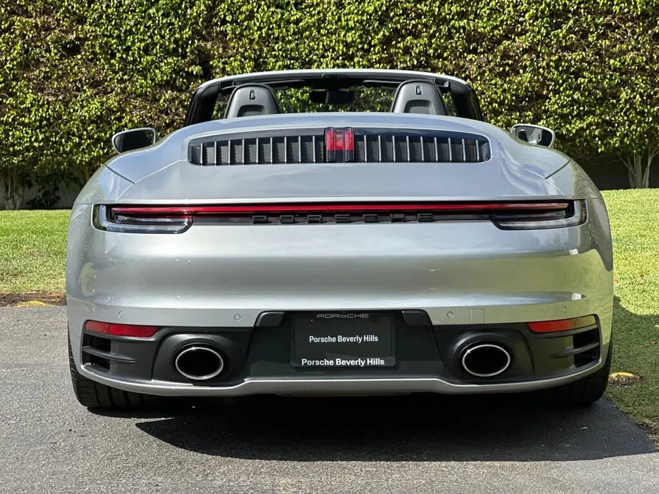 2020 Porsche 992 Carrera 4S - Image 7 of 31