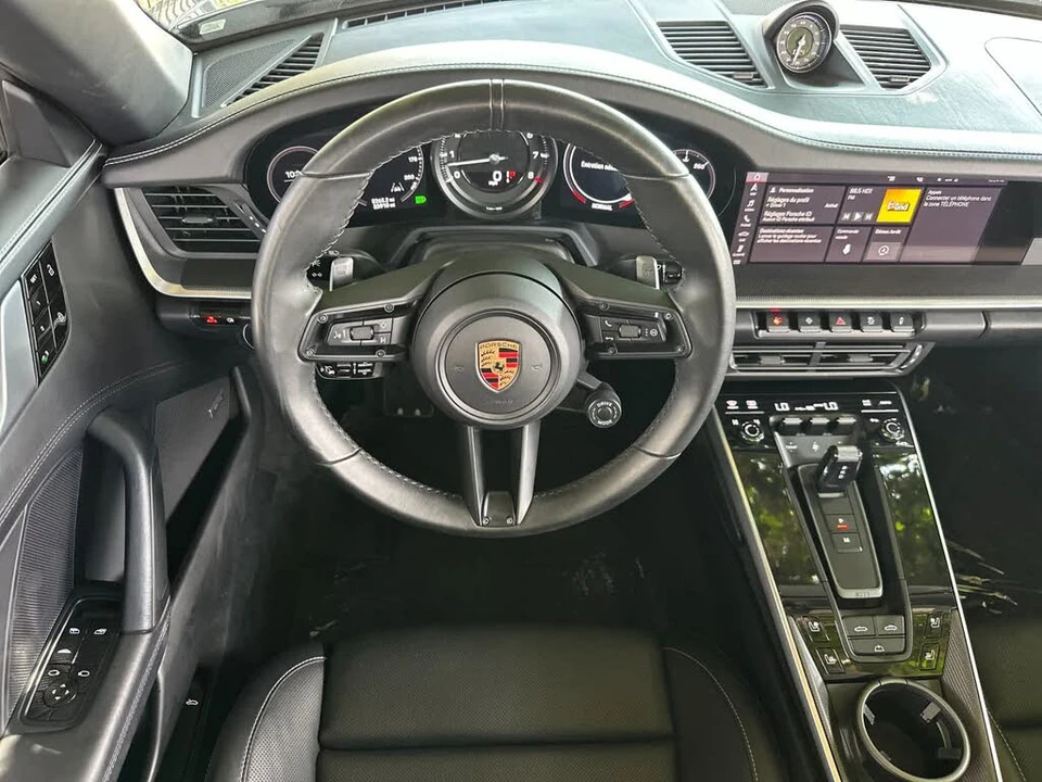 2020 Porsche 992 Carrera 4S - Image 15 of 31