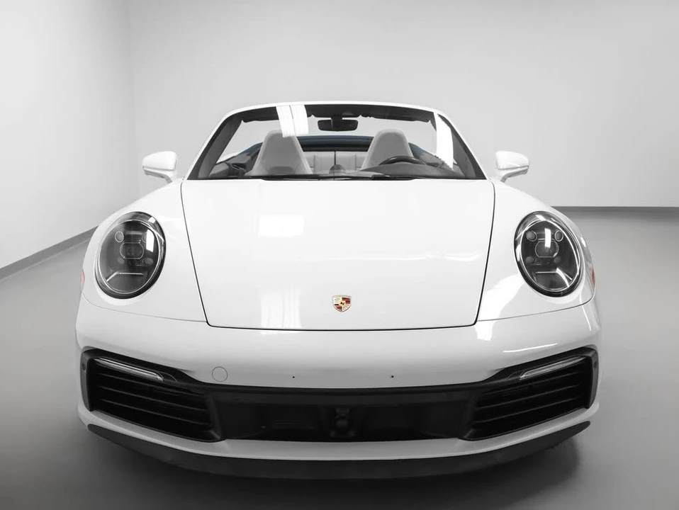 2020 Porsche 992 Carrera 4S - Image 9 of 31