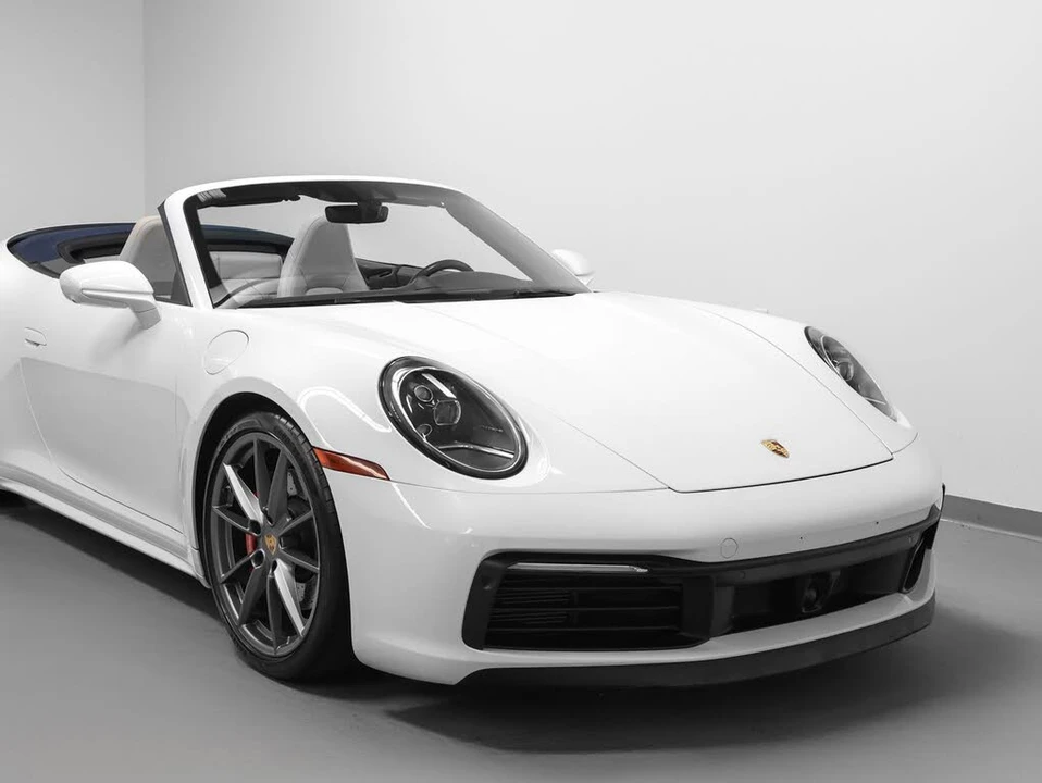 2020 Porsche 992 Carrera 4S - Image 10 of 31