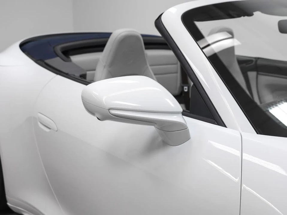 2020 Porsche 992 Carrera 4S - Image 15 of 31