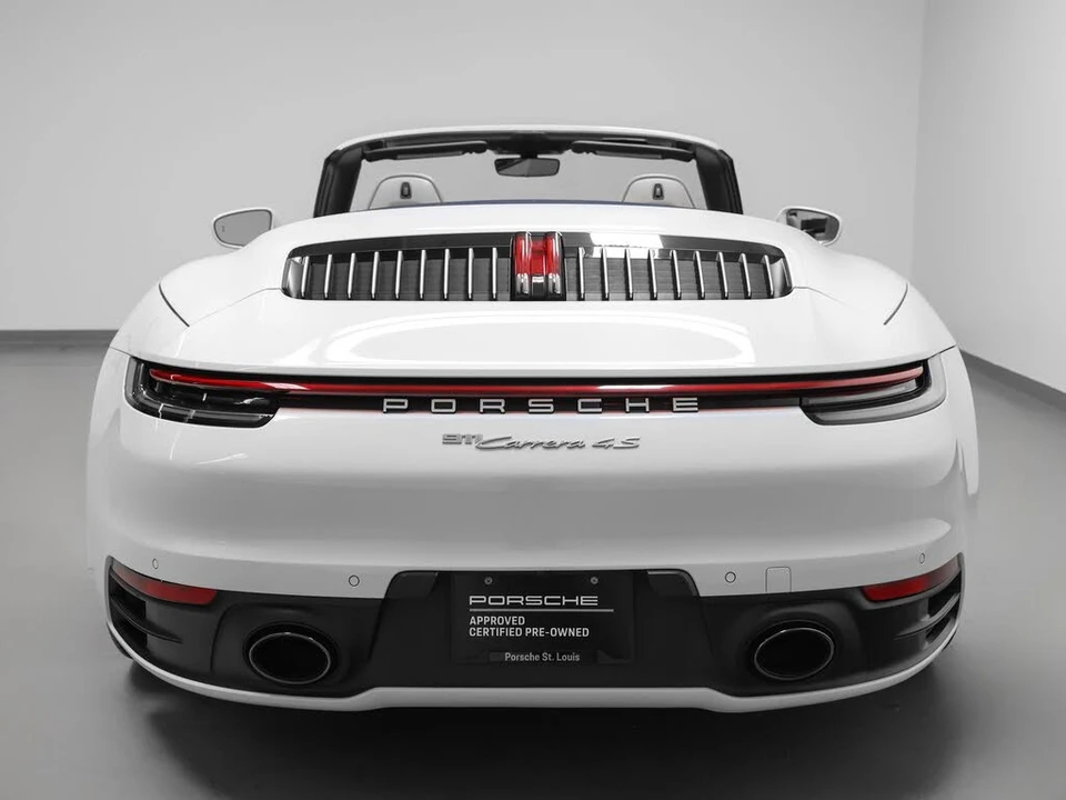 2020 Porsche 992 Carrera 4S - Image 12 of 31