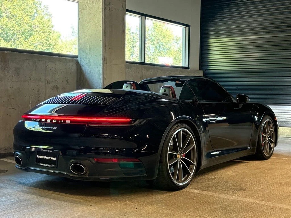 2020 Porsche 992 Carrera 4S - Image 8 of 27