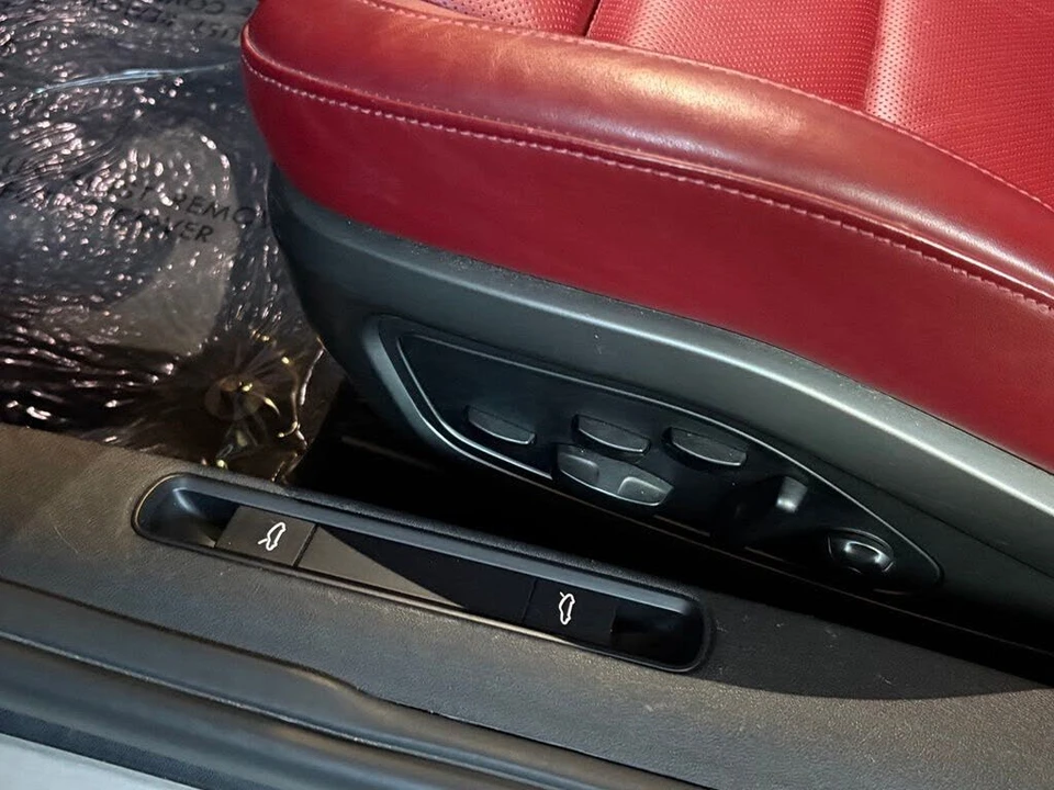 2020 Porsche 992 Carrera 4S - Image 17 of 27