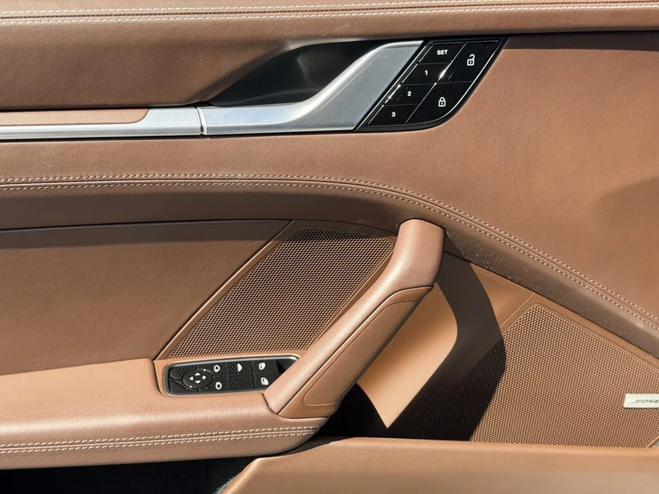 2020 Porsche 992 Carrera 4S - Image 19 of 31