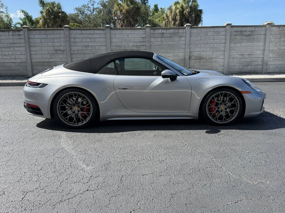 2020 Porsche 992 Carrera 4S - Image 7 of 31