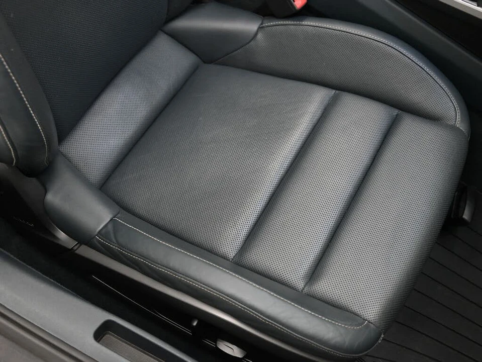 2020 Porsche 992 Carrera 4S - Image 23 of 31