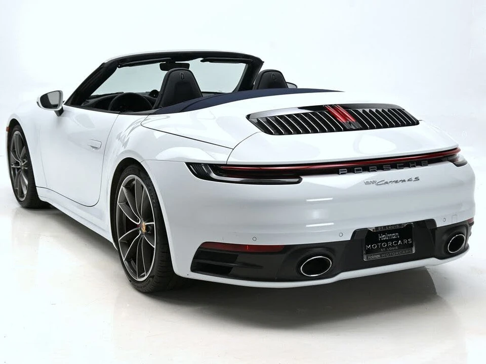 2020 Porsche 992 Carrera 4S - Image 7 of 31