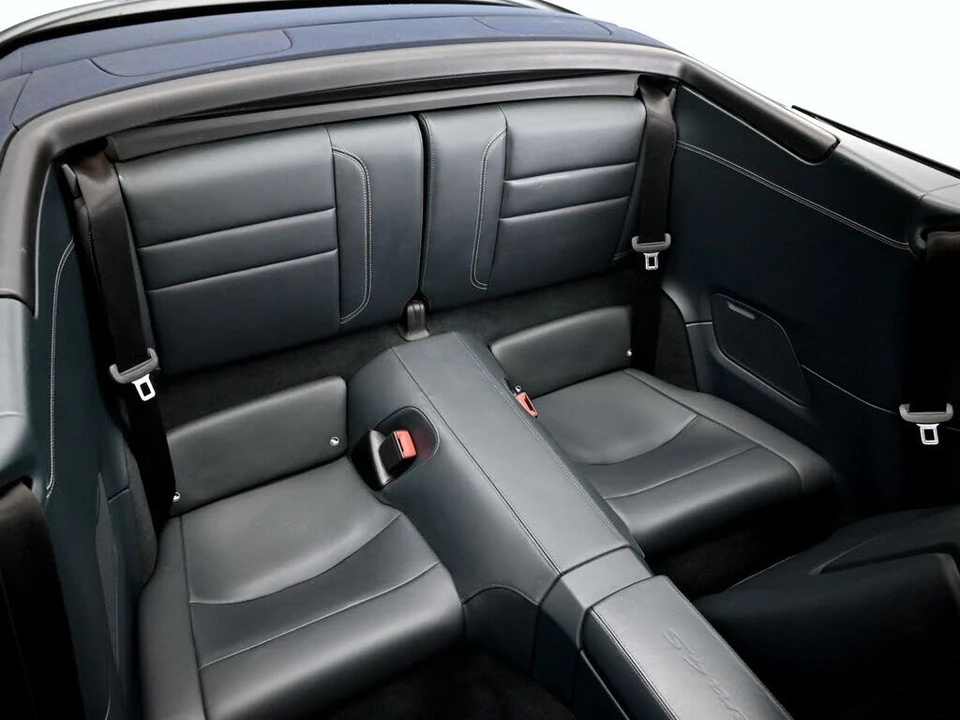 2020 Porsche 992 Carrera 4S - Image 16 of 31