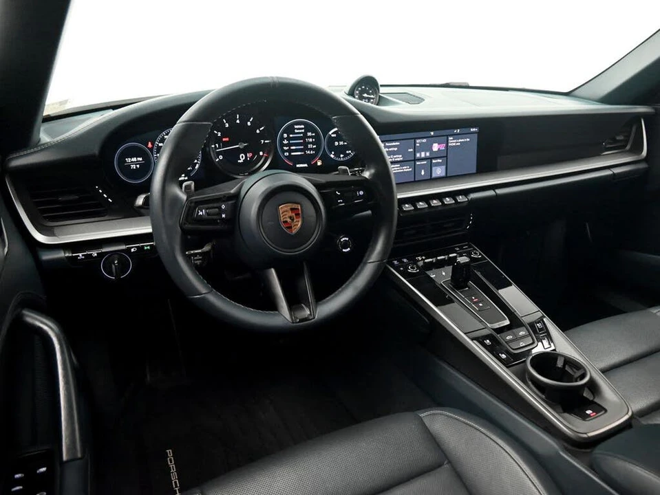 2020 Porsche 992 Carrera 4S - Image 11 of 31