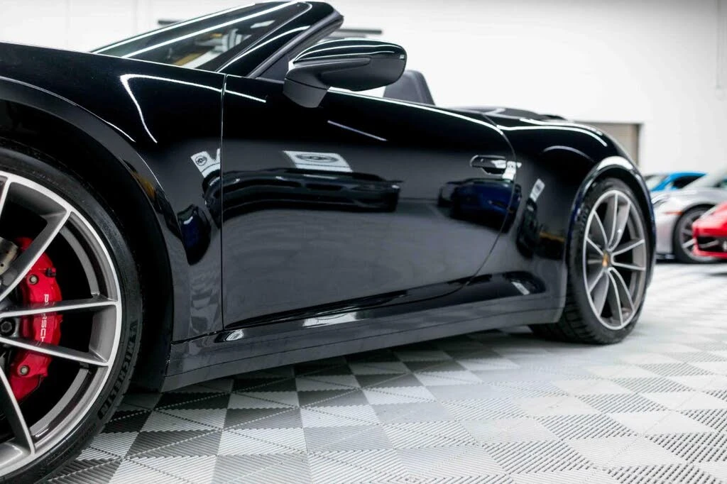 2020 Porsche 992 Carrera 4S - Image 29 of 31