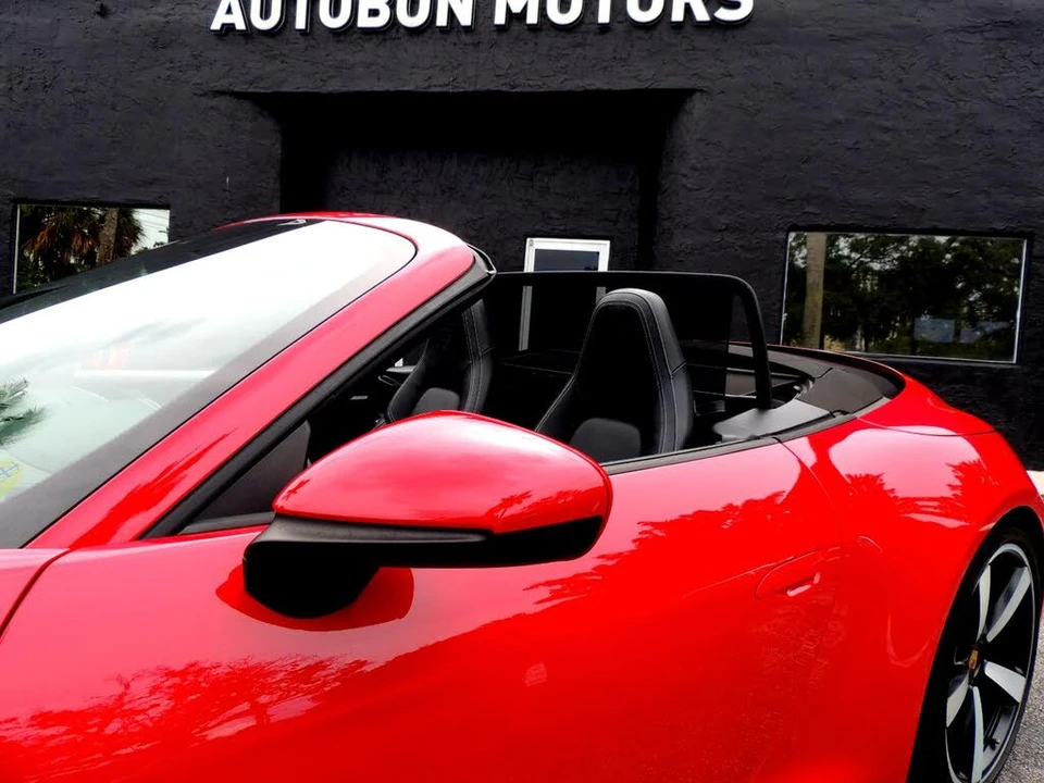 2020 Porsche 992 Carrera 4S - Image 15 of 31