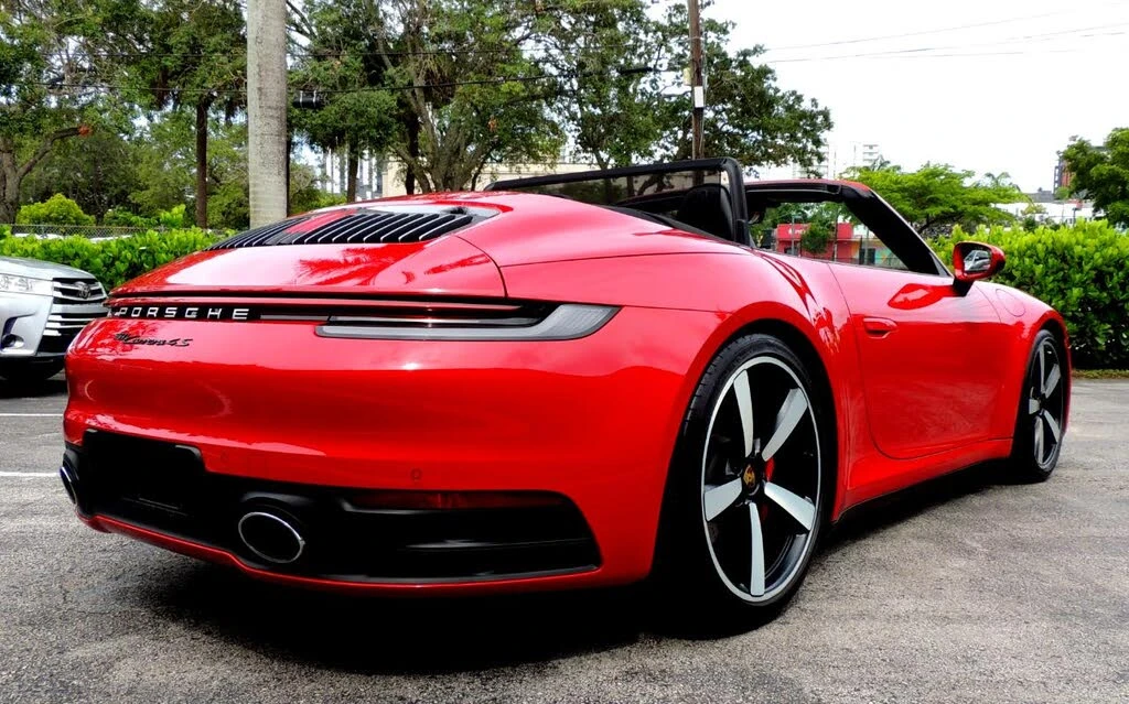 2020 Porsche 992 Carrera 4S - Image 9 of 31