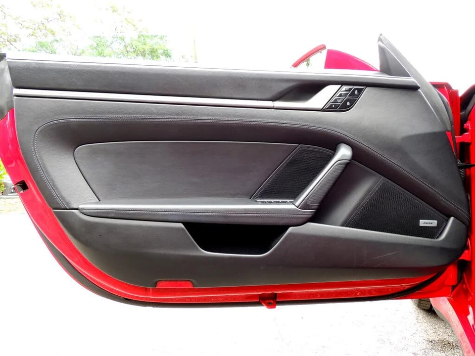 2020 Porsche 992 Carrera 4S - Image 17 of 31
