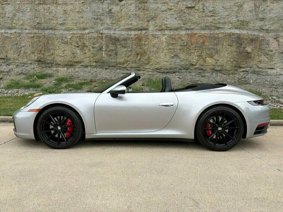 2020 Porsche 992 Carrera 4S - Image 4 of 31