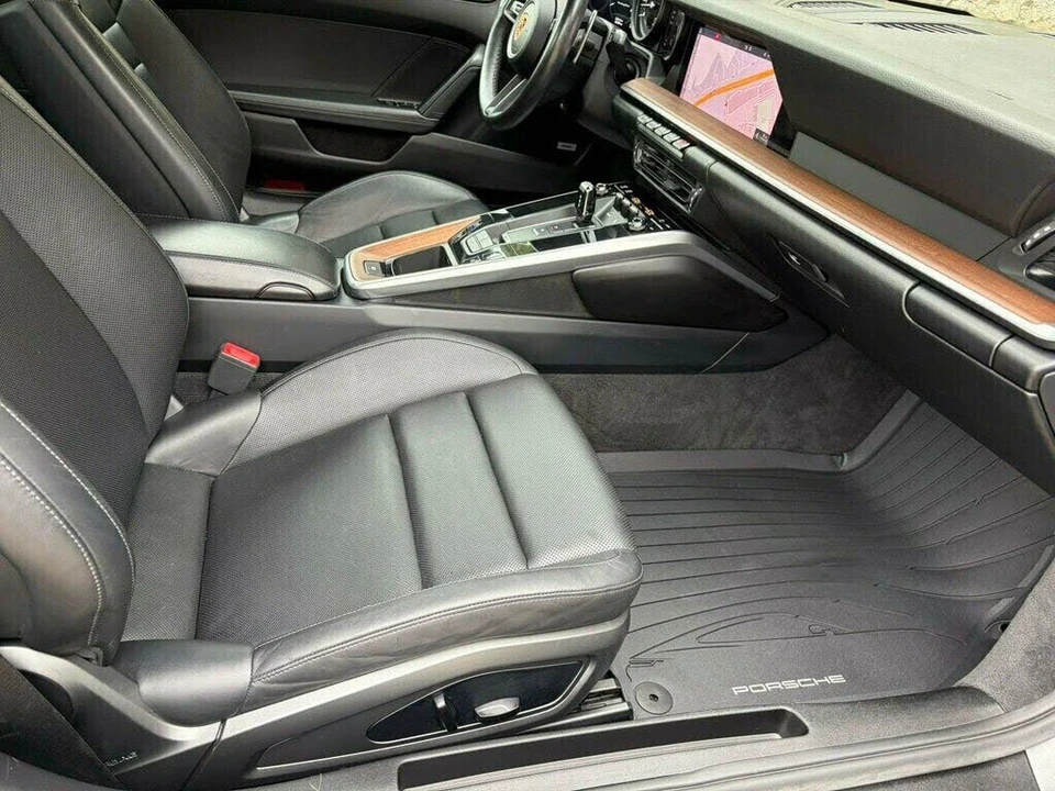 2020 Porsche 992 Carrera 4S - Image 28 of 31