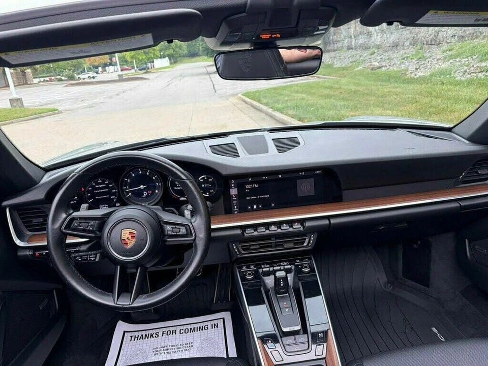 2020 Porsche 992 Carrera 4S - Image 12 of 31
