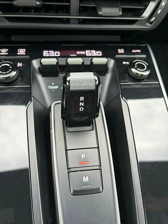2020 Porsche 992 Carrera 4S - Image 21 of 31