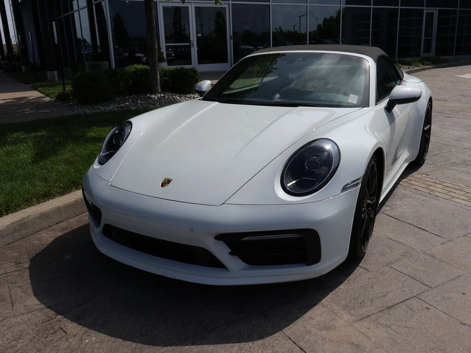 2020 Porsche 992 Carrera 4S - Image 5 of 17