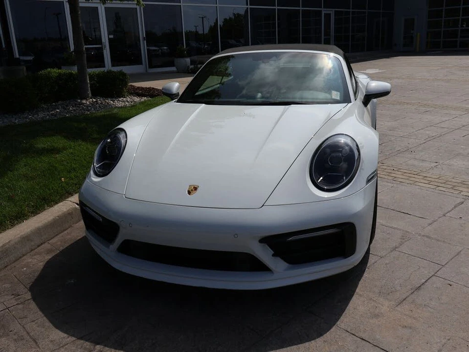 2020 Porsche 992 Carrera 4S - Image 4 of 17