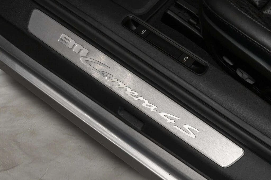 2020 Porsche 992 Carrera 4S - Image 27 of 31