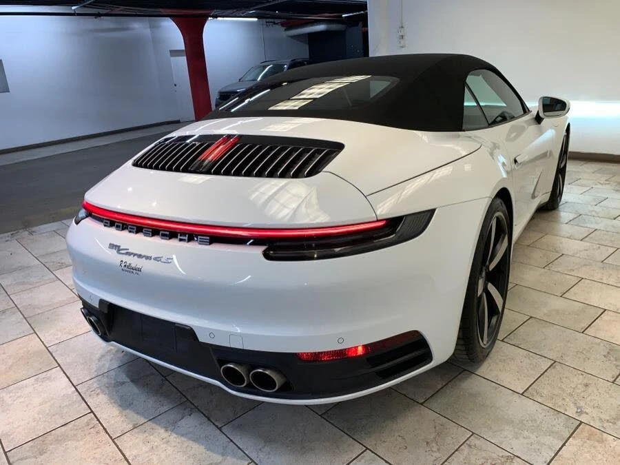 2020 Porsche 992 Carrera 4S - Image 18 of 31