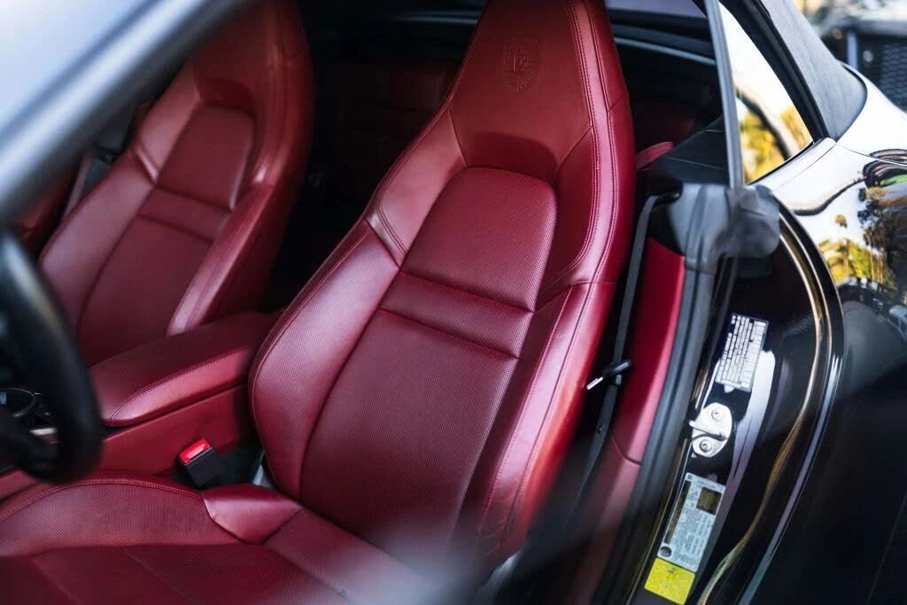 2020 Porsche 992 Carrera 4S - Image 23 of 31