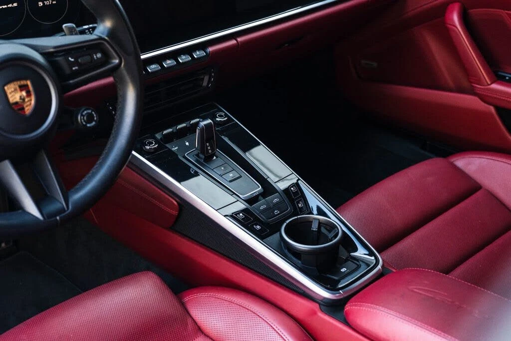 2020 Porsche 992 Carrera 4S - Image 18 of 31
