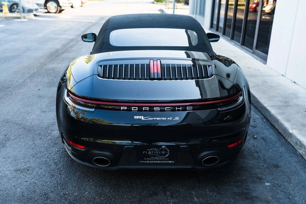 2020 Porsche 992 Carrera 4S - Image 16 of 31