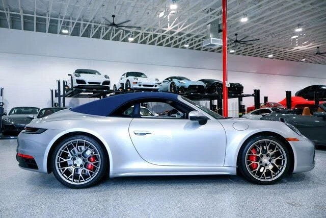 2020 Porsche 992 Carrera 4S - Image 18 of 31