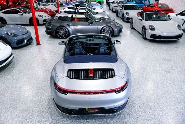 2020 Porsche 992 Carrera 4S - Image 23 of 31