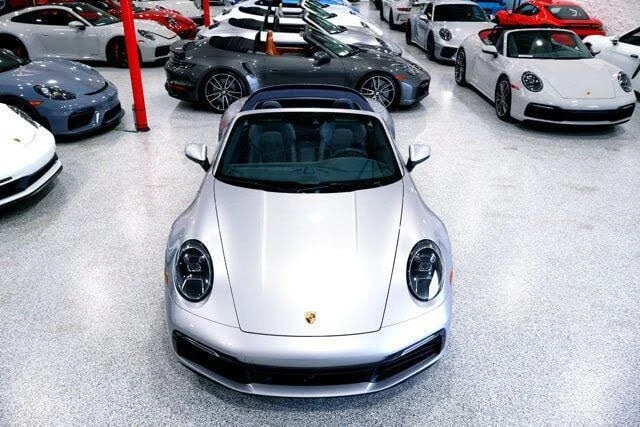 2020 Porsche 992 Carrera 4S - Image 24 of 31