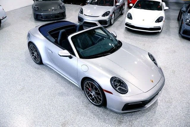 2020 Porsche 992 Carrera 4S - Image 15 of 31