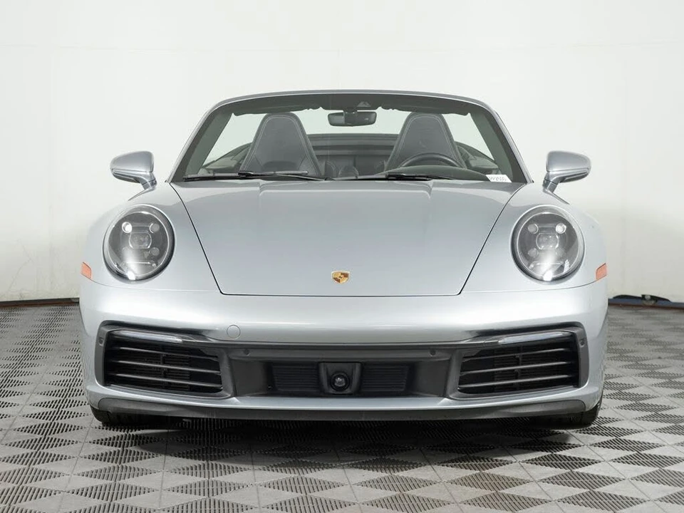 2020 Porsche 992 Carrera 4S - Image 10 of 31