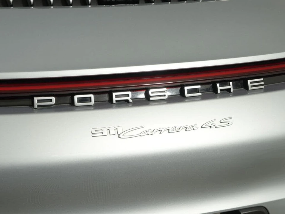 2020 Porsche 992 Carrera 4S - Image 18 of 31
