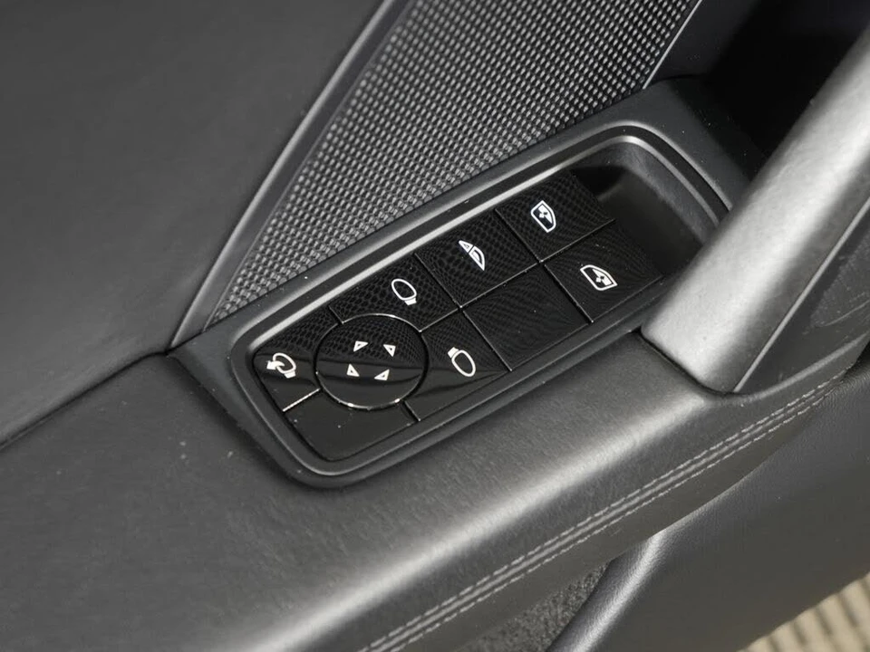 2020 Porsche 992 Carrera 4S - Image 26 of 31