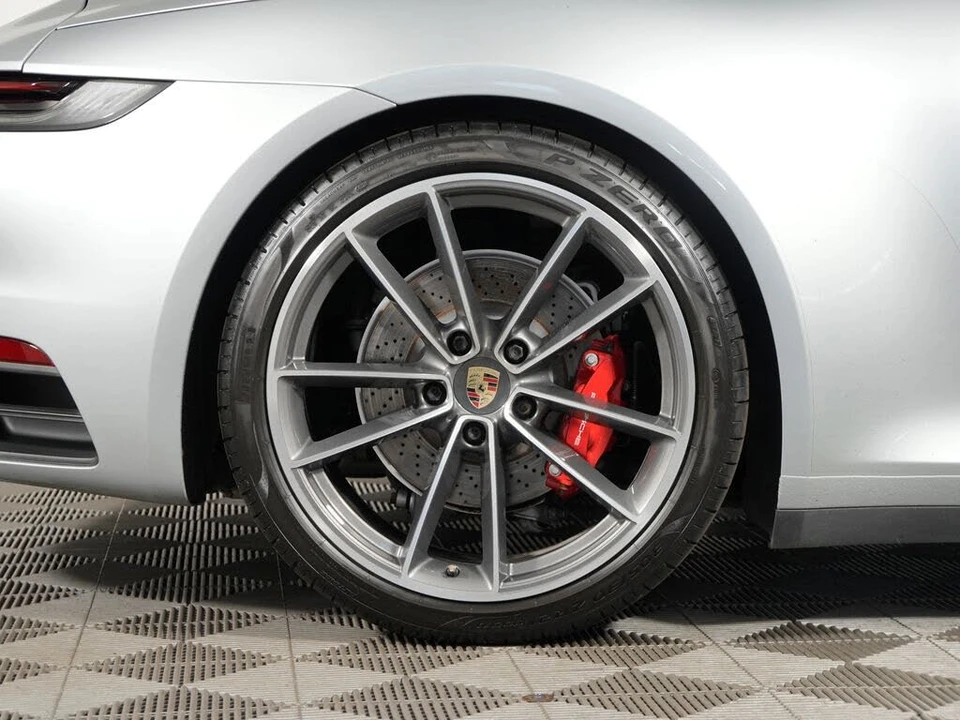 2020 Porsche 992 Carrera 4S - Image 22 of 31