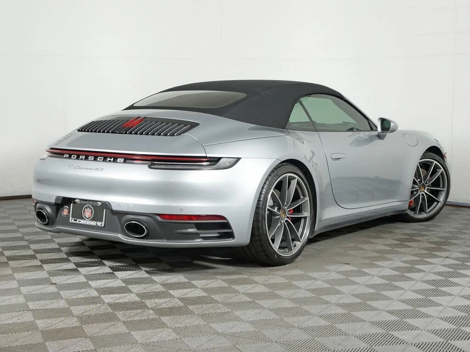2020 Porsche 992 Carrera 4S - Image 14 of 31