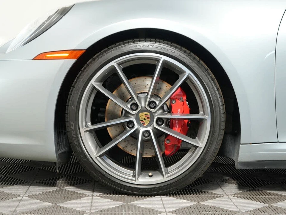 2020 Porsche 992 Carrera 4S - Image 20 of 31