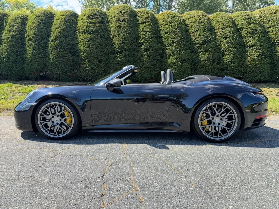 2020 Porsche 992 Carrera 4S - Image 16 of 31