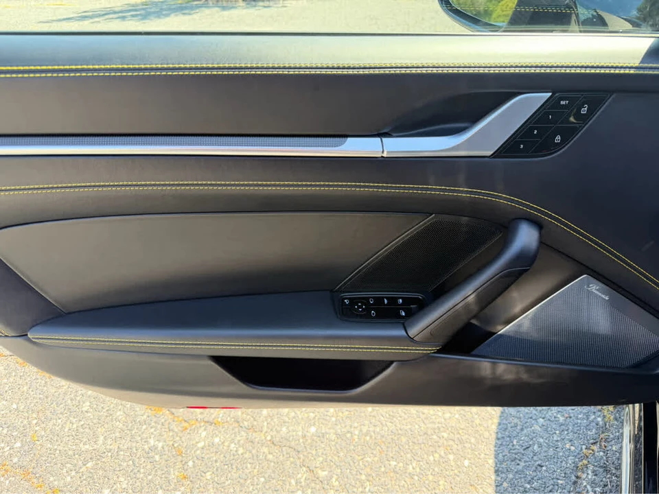 2020 Porsche 992 Carrera 4S - Image 21 of 31