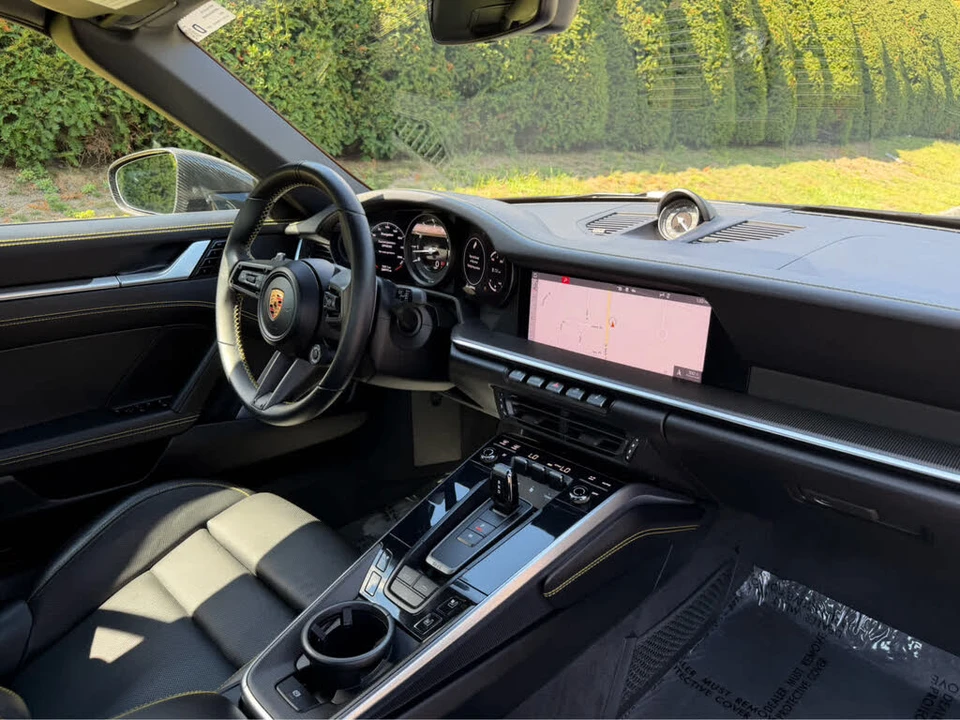 2020 Porsche 992 Carrera 4S - Image 25 of 31