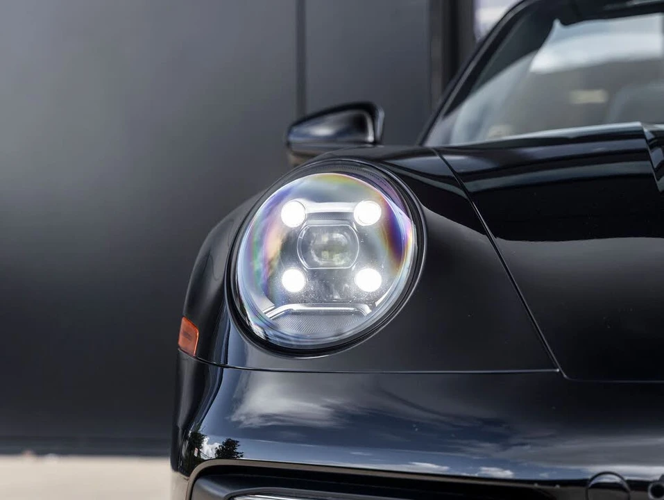 2020 Porsche 992 Carrera 4S - Image 20 of 31