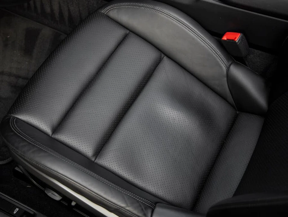 2020 Porsche 992 Carrera 4S - Image 24 of 31